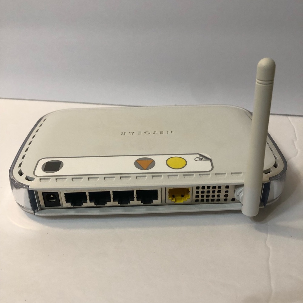 Netgear White Wireless Router Reliable Networking - Picture 8 of 14